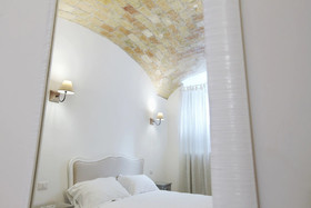 Mirko Luxury Inn