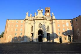 Mirko Luxury Inn