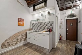 Monti House 118