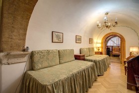 Navona Gallery & Garden Suites
