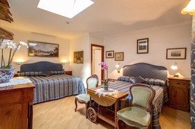 Navona Gallery & Garden Suites