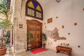 Navona Gallery & Garden Suites