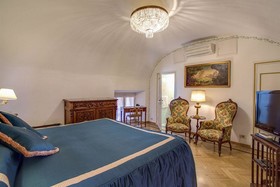 Navona Gallery & Garden Suites