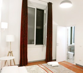 Nik House