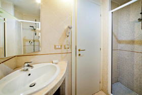 Ottaviano Vatican Luxury