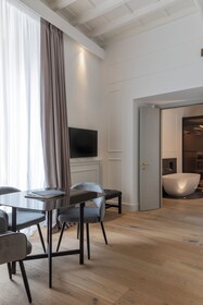 Palazzo Goldoni Condotti Collection