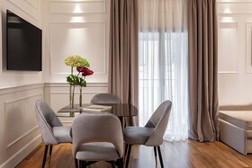 Palazzo Goldoni Condotti Collection