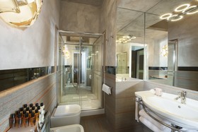 Palm Suites