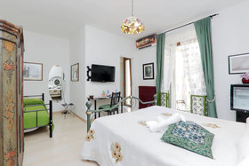 Quo Vadis Inn