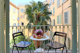 Quo Vadis Inn
