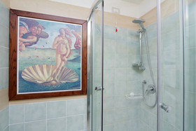 Quo Vadis Inn