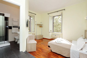 Quo Vadis Inn