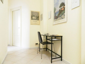 Re Di Roma House