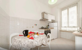 Re Di Roma House