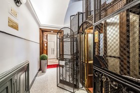 Relais De L'Opera