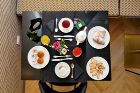 Roma Five Suites