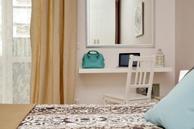 Roman Holiday Charming