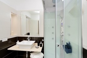 Roman Holiday Charming