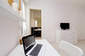 Roman Holiday Charming