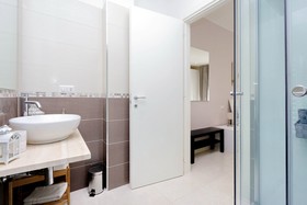 Roman Holiday Charming