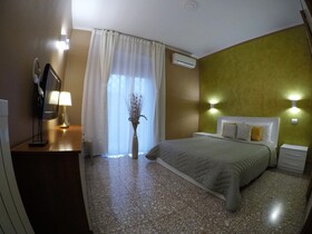 Roman Holidays House Marconi