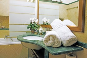 San Pietro Golden Rooms