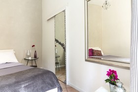 Santonofrio Apartments