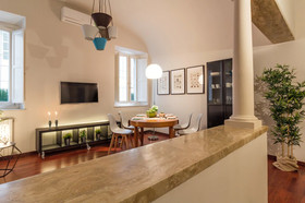 Santonofrio Apartments