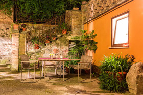 Santonofrio Apartments