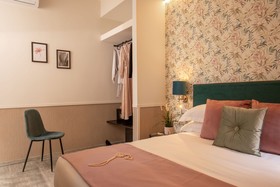 Sophie Terrace Hotel