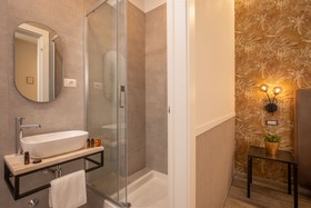 Sophie Terrace Hotel