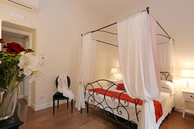 Spagna Art & Suites