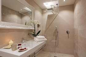 Spagna Art & Suites