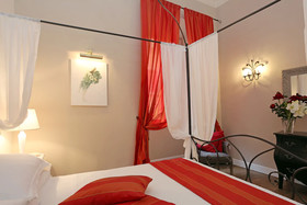 Spagna Art & Suites