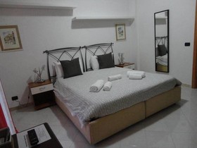 Suites Holiday Rooms