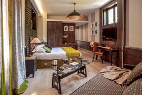 The Inn at the Roman Forum