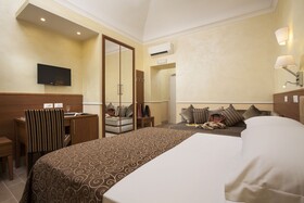 The Kennedy Hotel