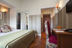 The Kennedy Hotel