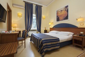 The Kennedy Hotel