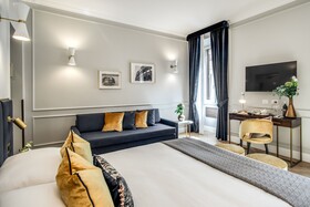 Tree Charme Augusto Luxury Suites
