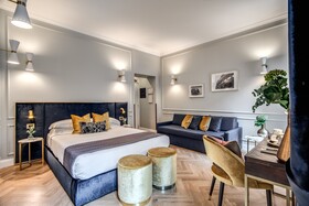 Tree Charme Augusto Luxury Suites