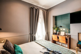 Tree Charme Parliament Boutique Hotel