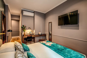 Tree Charme Parliament Boutique Hotel