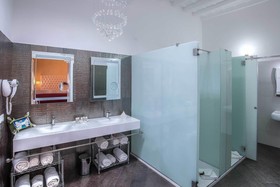 Trevi Rome Suite