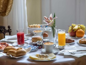 Trevi Rome Suite
