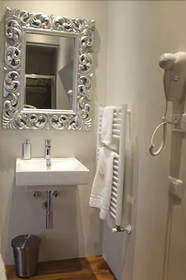 Vacanze Romane Rooms