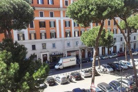 Vacanze Romane Rooms