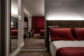 Varese Hotel