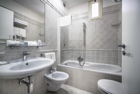 Varese Hotel