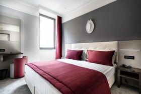 Varese Hotel
